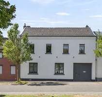 Haus zum Kaufen in Geilenkirchen Teveren 479.800,00 € 172.61 m² - Geilenkirchen / Teveren