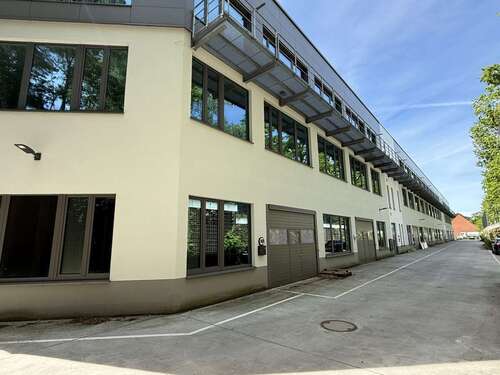 Foto - Halle in Hamburg 1.525,36 € 165.8 m²