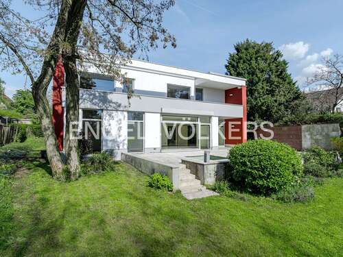 Foto - Haus zum Kaufen in Kronberg im Taunus 1.700.000,00 € 258 m²
