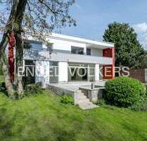 Haus zum Kaufen in Kronberg im Taunus 1.700.000,00 € 258 m²
