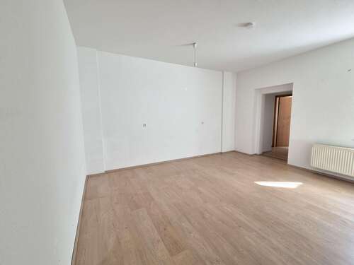 Foto - Wohnung zum Mieten in Hohenstein-Ernstthal 320,00 € 59.5 m²