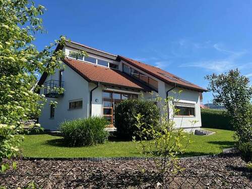 Foto - Haus zum Mieten in Frittlingen 1.850,00 € 190 m²