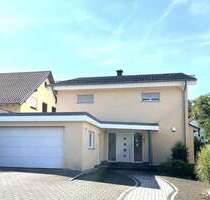 Haus zum Mieten in Mühlhausen 2.400,00 € 189 m²