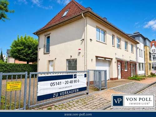 Foto - Haus zum Kaufen in Celle 379.000,00 € 275 m²
