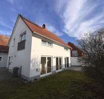 Haus zum Kaufen in Tegernheim 600.000,00 € 126.38 m²