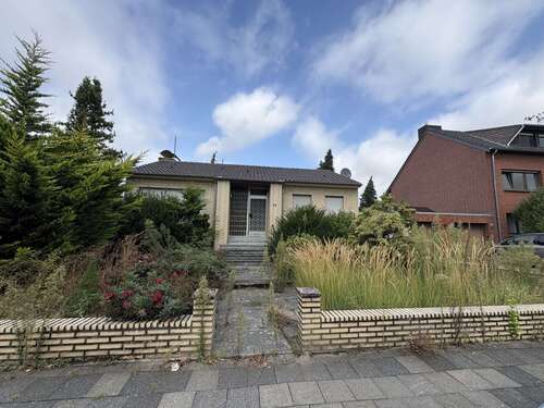 Foto - Haus zum Kaufen in Jüchen-Hochneukirch 298.000,00 € 100 m²