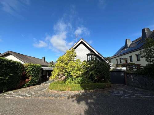 Foto - Haus zum Kaufen in Bad Münstereifel-Eicherscheid 429.000,00 € 170 m²