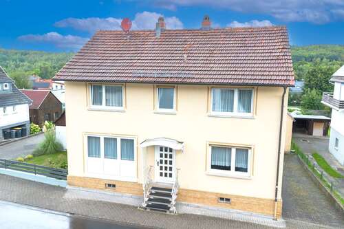 Foto - Haus zum Kaufen in Hirzenhain 269.000,00 € 152 m²