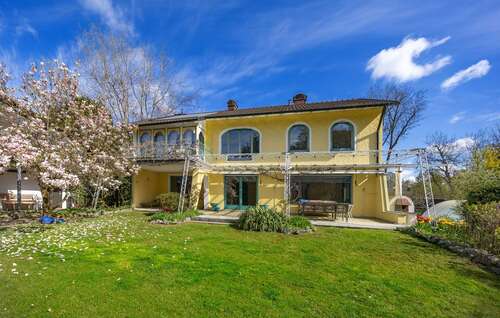 Foto - Haus zum Kaufen in Fürstenfeldbruck 1.950.000,00 € 388 m²