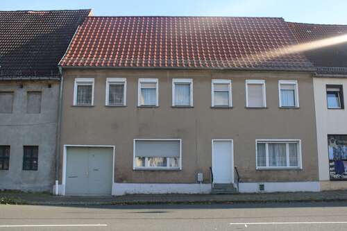 Foto - Haus zum Kaufen in Dommitzsch 79.000,00 € 190 m²