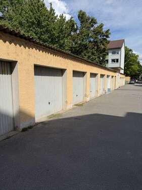 Foto - Garage zu vermieten in Bischofsheim 90,00 € 12.5 m²