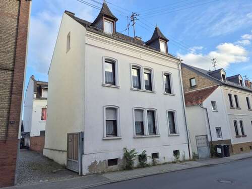 Foto - Haus zum Kaufen in Wiesbaden Dotzheim 895.000,00 € 353 m²