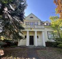 Haus zum Kaufen in Luckenwalde 389.000,00 € 318 m²