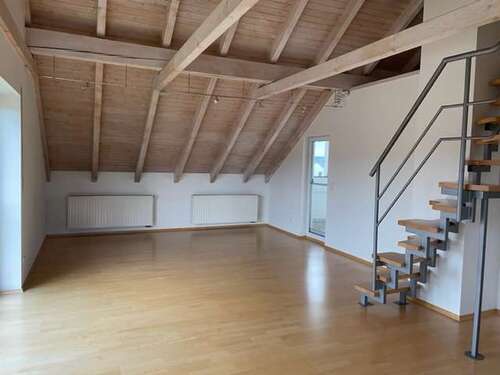 Foto - Wohnung zum Mieten in Wenzenbach 850,00 € 107 m²