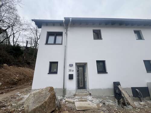 Foto - Haus zum Mieten in Niedernhausen 2.700,00 € 150 m²