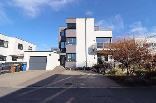 Foto - Haus zum Kaufen in Gernsheim 1.095.000,00 € 400 m²