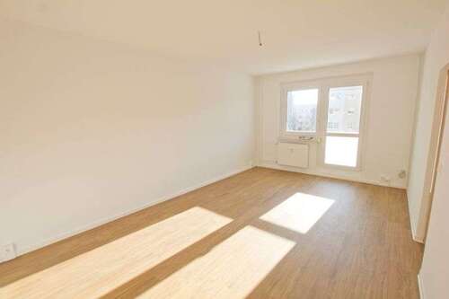 Foto - Wohnung zum Mieten in Halle (Saale) 314,00 € 68.63 m²