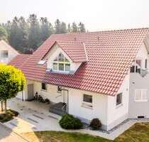 Haus zum Kaufen in Laupheim 649.500,00 € 187.94 m²