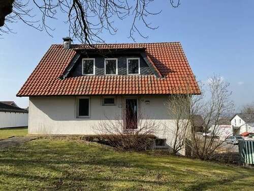 Foto - Haus zum Kaufen in Dassel 99.000,00 € 120 m²