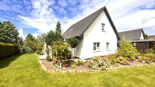 Foto - Haus zum Kaufen in Blankenhagen 340.000,00 € 100 m²