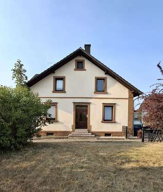 Foto - Haus zum Kaufen in Homburg 249.000,00 € 180 m²