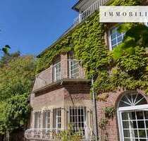 Haus zum Kaufen in Köln Marienburg 3.690.000,00 € 398.58 m² - Köln / Marienburg
