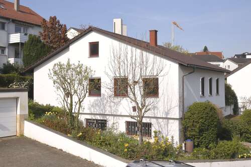 Foto - Haus zum Kaufen in Erdmannhausen 560.000,00 € 130 m²