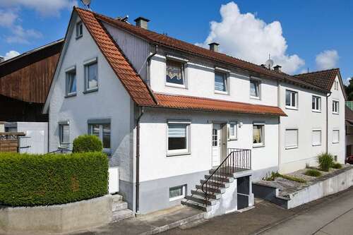 Foto - Haus zum Kaufen in Langenenslingen 165.000,00 € 140.66 m²