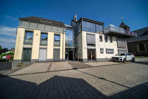 Foto - Haus zum Kaufen in Wolken 1.200.000,00 € 530 m²
