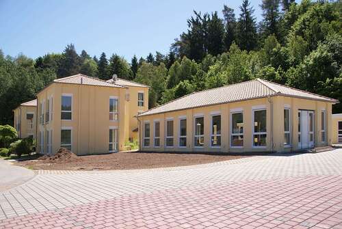 Foto - Halle in Kirkel 945,00 € 95 m² - 945,00 EUR Kaltmiete, ca.  95,00 m²