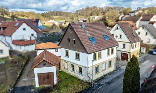Foto - Haus zum Kaufen in Gundelsheim 285.000,00 € 190 m²