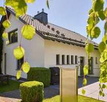 Haus zum Kaufen in Meschede 300.000,00 € 232 m²
