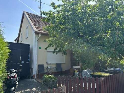 Foto - Haus zum Kaufen in Wallersdorf 160.000,00 € 133 m²