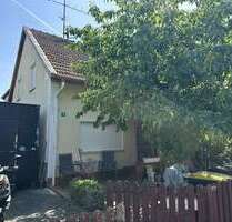 Haus zum Kaufen in Wallersdorf 160.000,00 € 133 m²