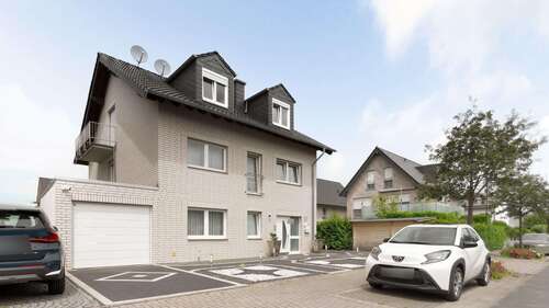 Foto - Haus zum Kaufen in Kerpen 960.000,00 € 249 m²