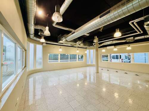 Foto - Einzelhandel in Karlsbad 3.100,00 € 100 m²