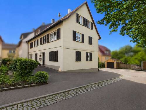 Foto - Haus zum Kaufen in Waiblingen 480.000,00 € 246 m²