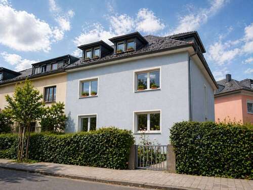 Foto - Haus zum Kaufen in Frankfurt am Main 1.440.000,00 € 240 m²