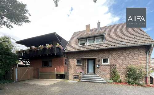 Foto - Haus zum Kaufen in Korschenbroich Kleinenbroich 555.000,00 € 206 m²