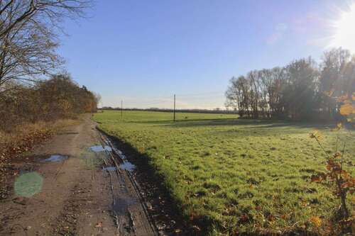 Foto - Grundstück zu verkaufen in Niepars 90.000,00 € 25536.13 m²