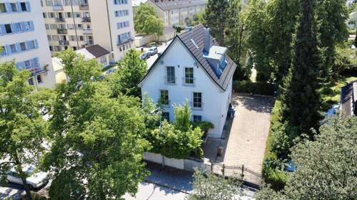 Foto - Haus zum Kaufen in München 1.699.000,00 € 282 m²