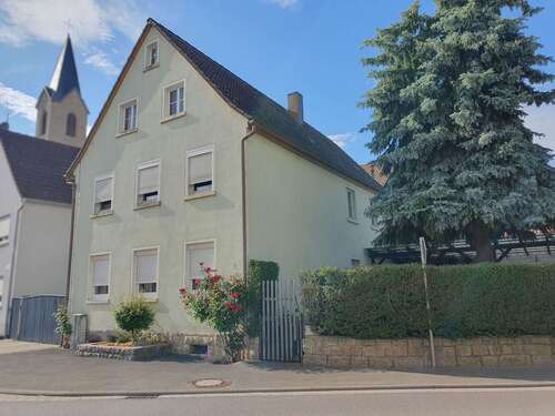 Foto - Haus zum Kaufen in Bieberehren 245.000,00 € 155 m²