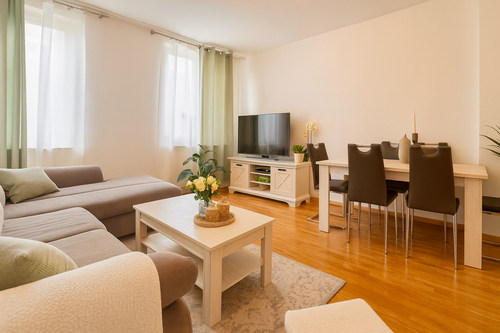 Foto - Wohnung zum Kaufen in Düsseldorf 245.000,00 € 86 m²