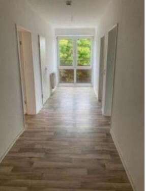 Foto - Wohnung zum Mieten in Neubrandenburg 450,00 € 72.53 m²