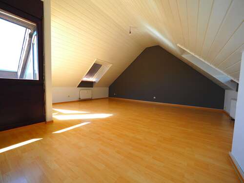 Foto - Wohnung zum Mieten in Sachsenheim 800,00 € 69.73 m²