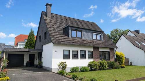 Foto - Haus zum Kaufen in Langenfeld 690.000,00 € 180 m²