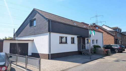 Foto - Haus zum Kaufen in Köln 540.000,00 € 172 m²