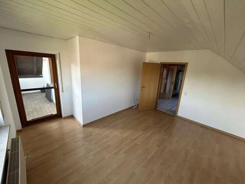 Foto - Wohnung zum Mieten in Wüstenrot 800,00 € 85 m²