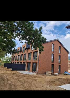 Foto - Haus zum Mieten in Burgstemmen 1.550,00 € 165 m²