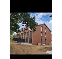 Haus zum Mieten in Burgstemmen 1.550,00 € 165 m²